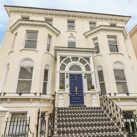 Saltwood Apartment Eastbourne Exterior photo